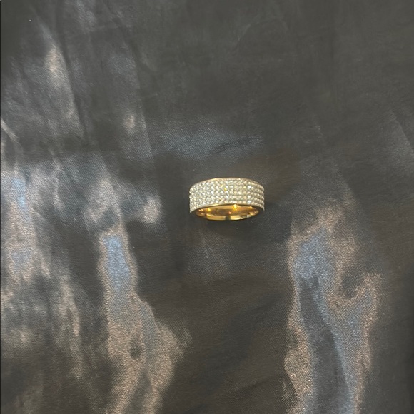 Gold Ring with CZ Stones - Picture 1 of 2